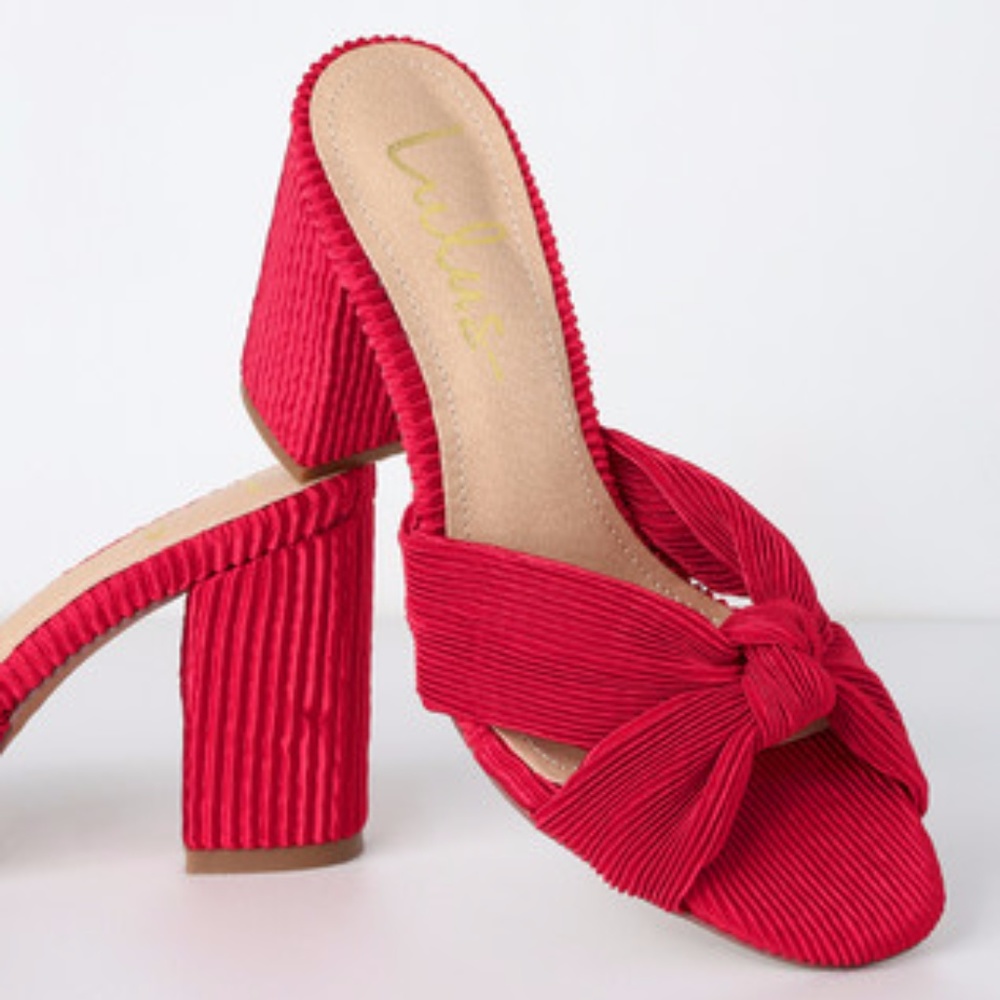 Red Knotted Block Heel Sandals Size 6.5 (fits like